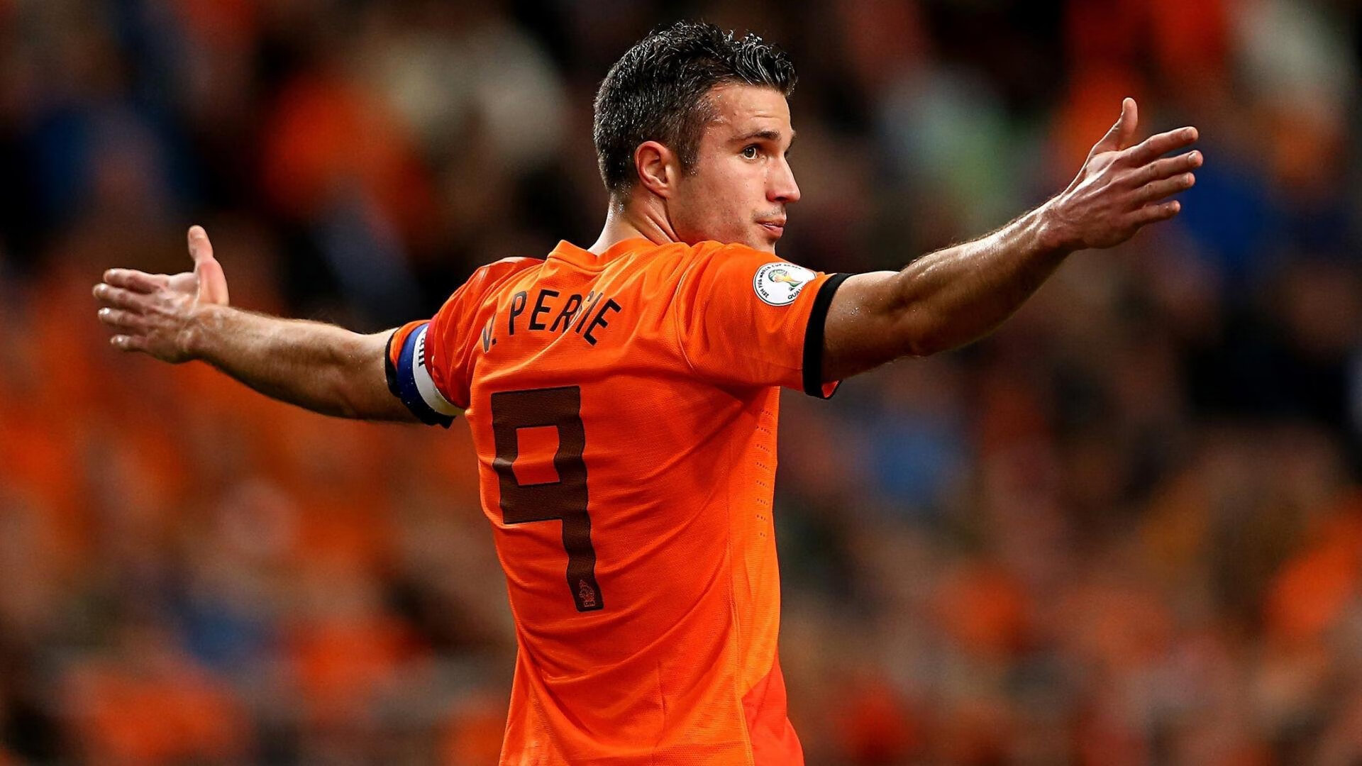 国足主帅战术安排获球员好评，国足新任主帅